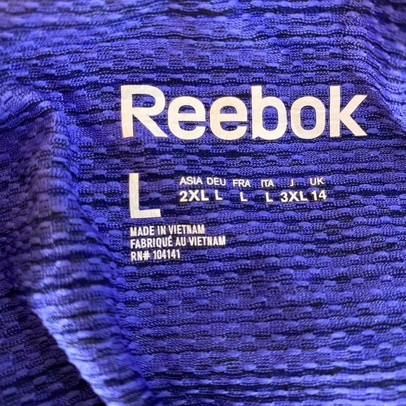 Reebok Athletic Shirt size Large - Picture 6 of 6